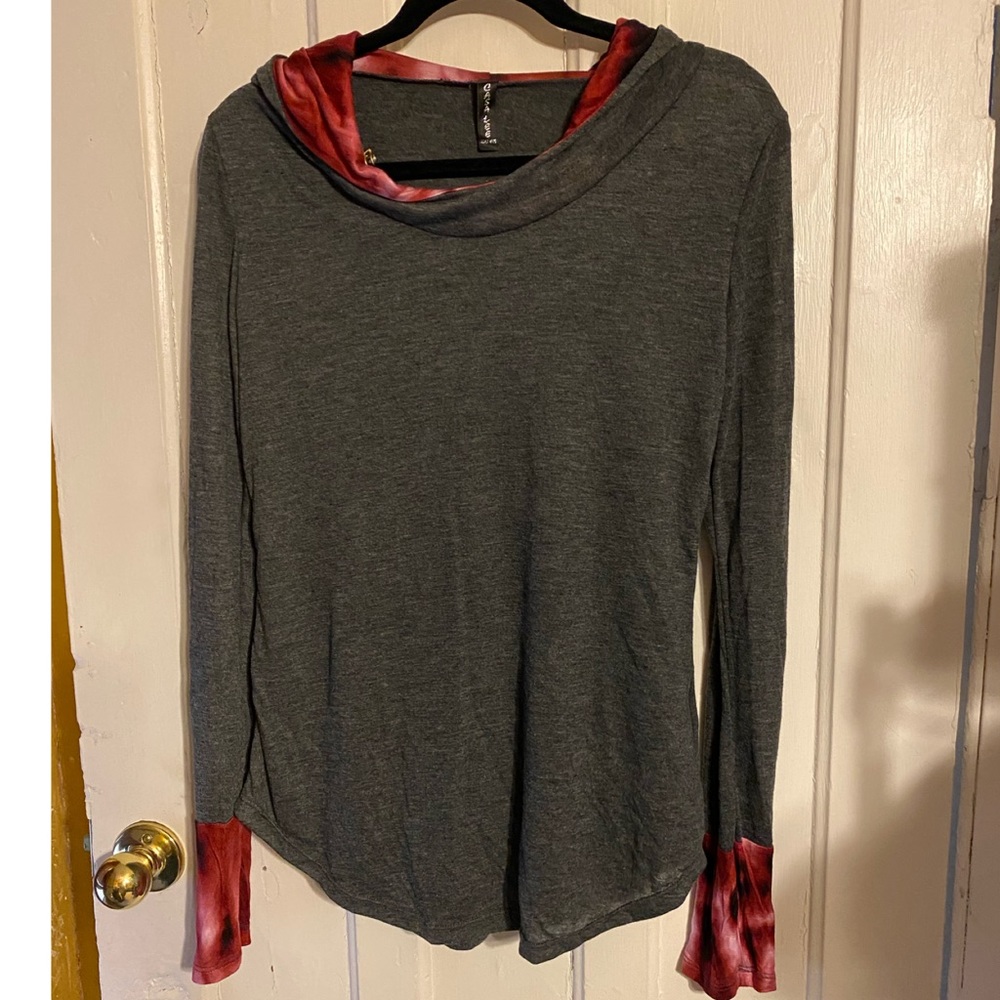 Long sleeve gray/ red tie dye accent hoodie size L